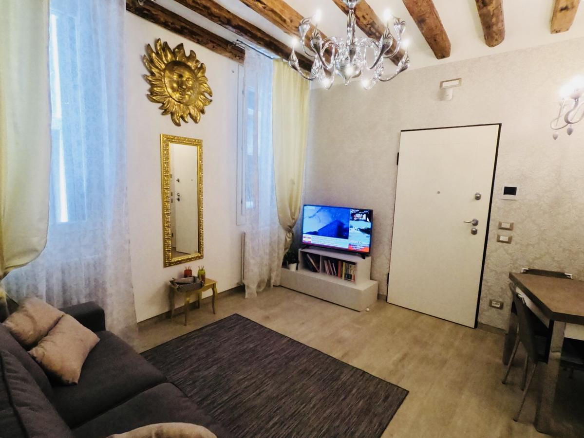 San Stae Charming Apartment Gran Canal Benátky Exteriér fotografie